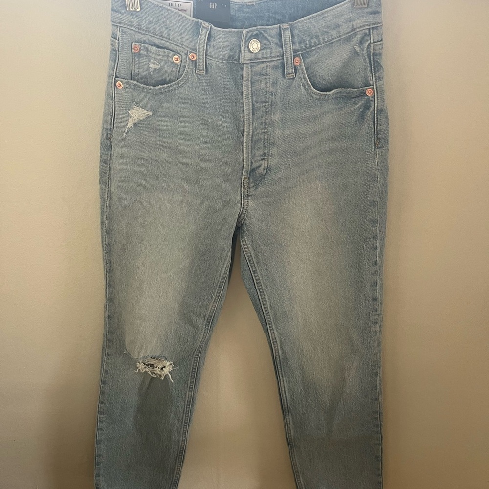 Gap Women’s Cheeky Straight High Rise Jeans